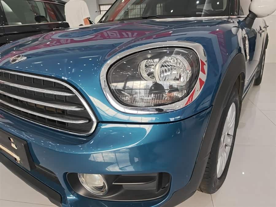 MINI Countryman 2017 — фото 23