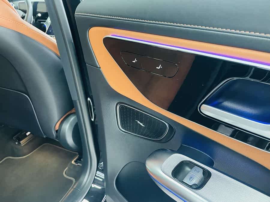 Mercedes-Benz GLC 2024 — фото 10