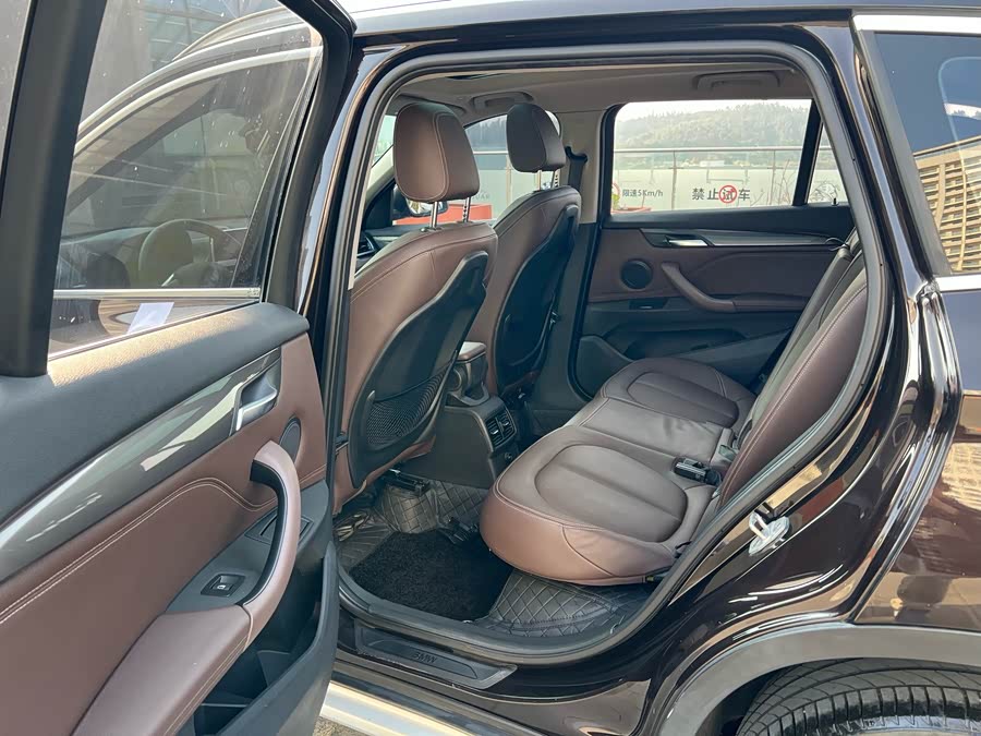 BMW X1 2018 — фото 27