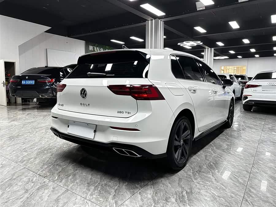 Volkswagen Golf 2023