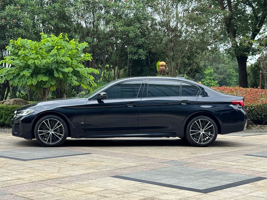 BMW 5 Series 2022