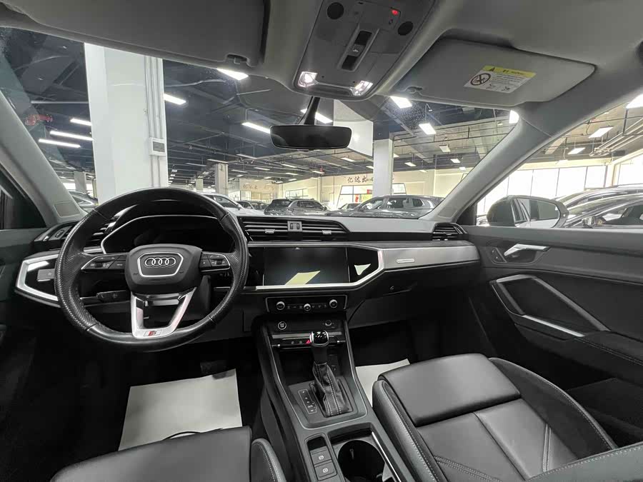 Audi Q3 Sportback 2023 — фото 26