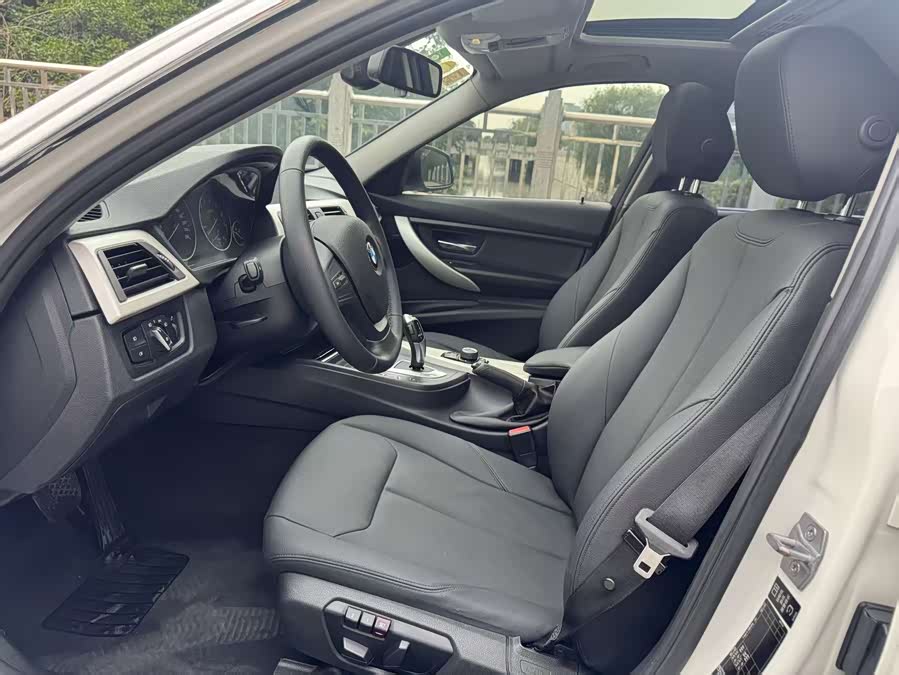 BMW 3 Series 2015 — фото 10