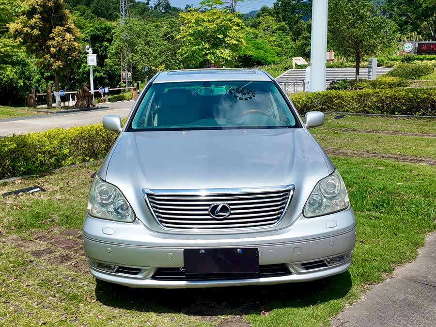 Lexus LS 2005