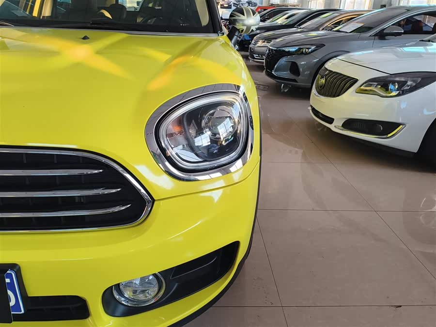 MINI Countryman 2017 — фото 23
