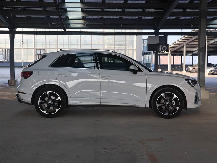 Audi Q3 2023