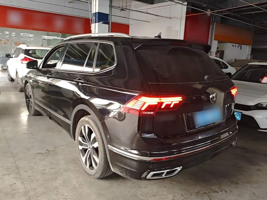 Volkswagen Tiguan L 2022