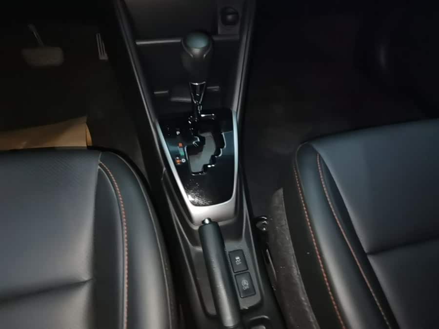 Toyota Yaris L 2020 — фото 14