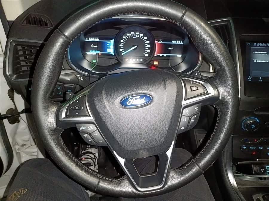 Ford Edge 2017