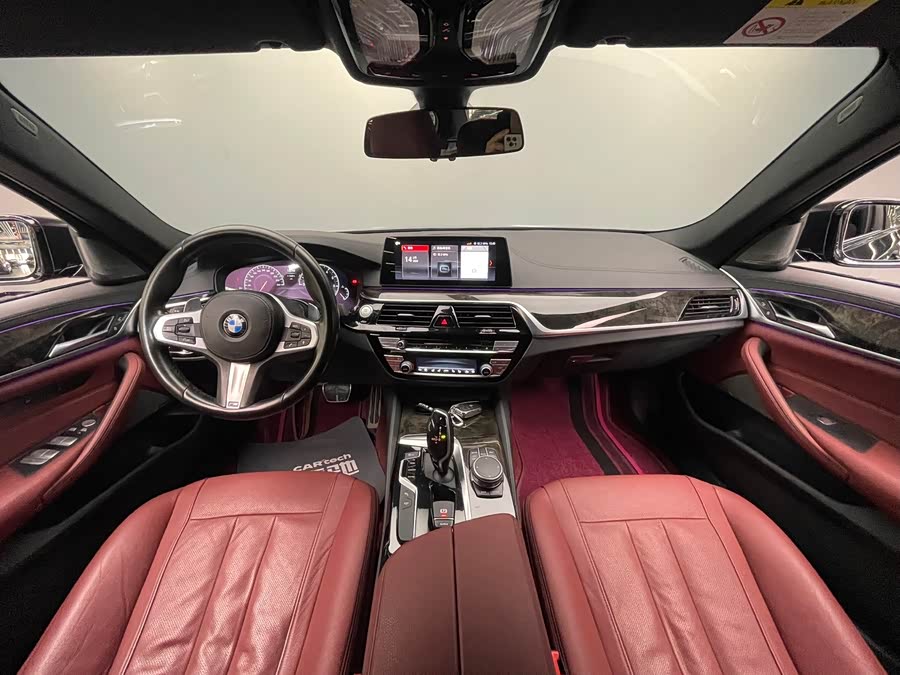 BMW 5 Series 2019 — фото 9