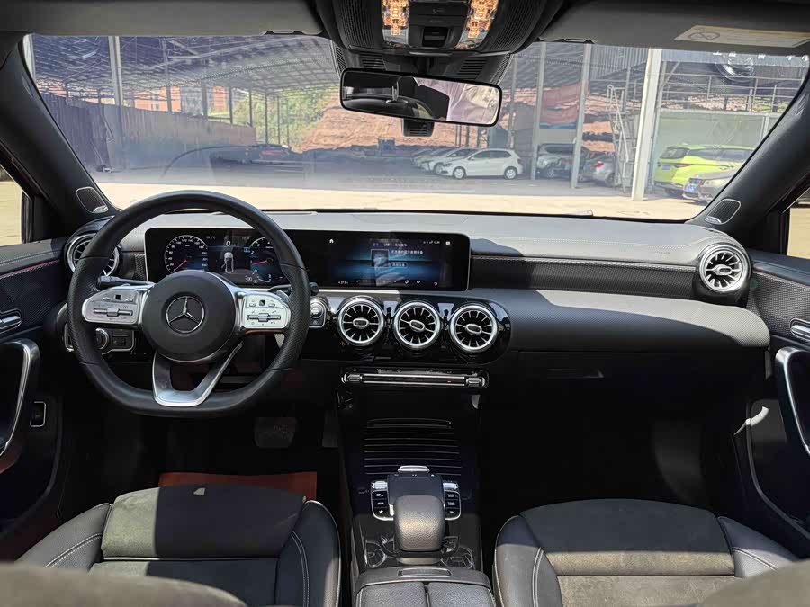 Mercedes-Benz A-Class 2019 — фото 26