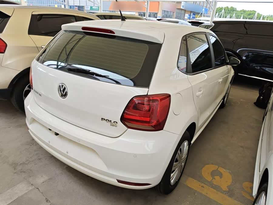 Volkswagen Polo 2016