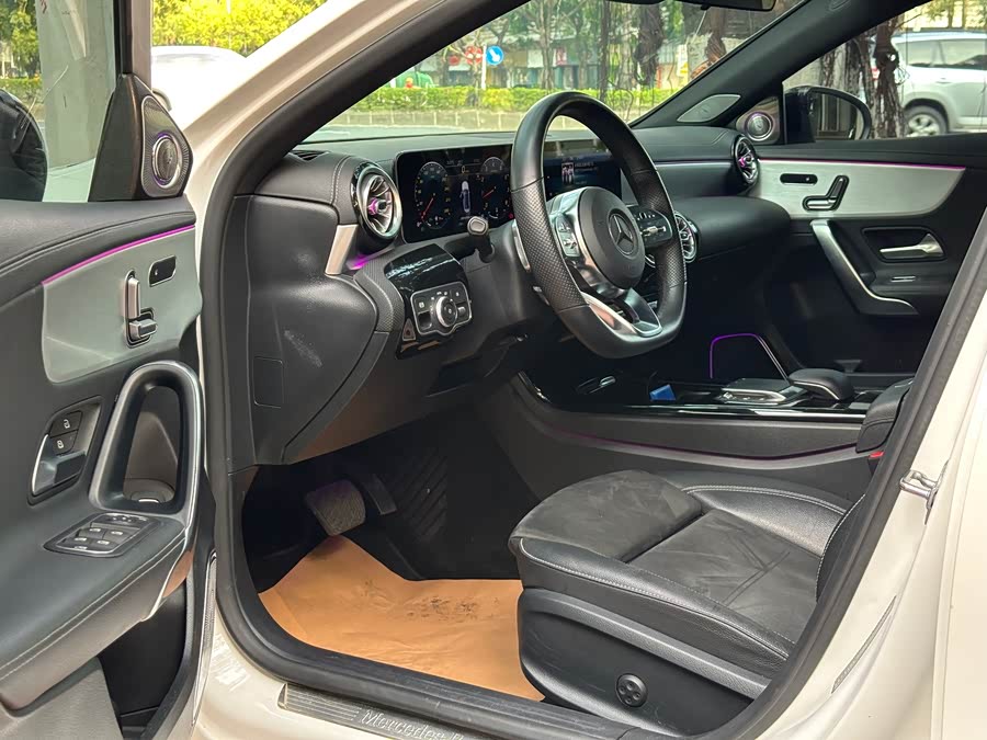Mercedes-Benz A-Class 2020 — фото 9