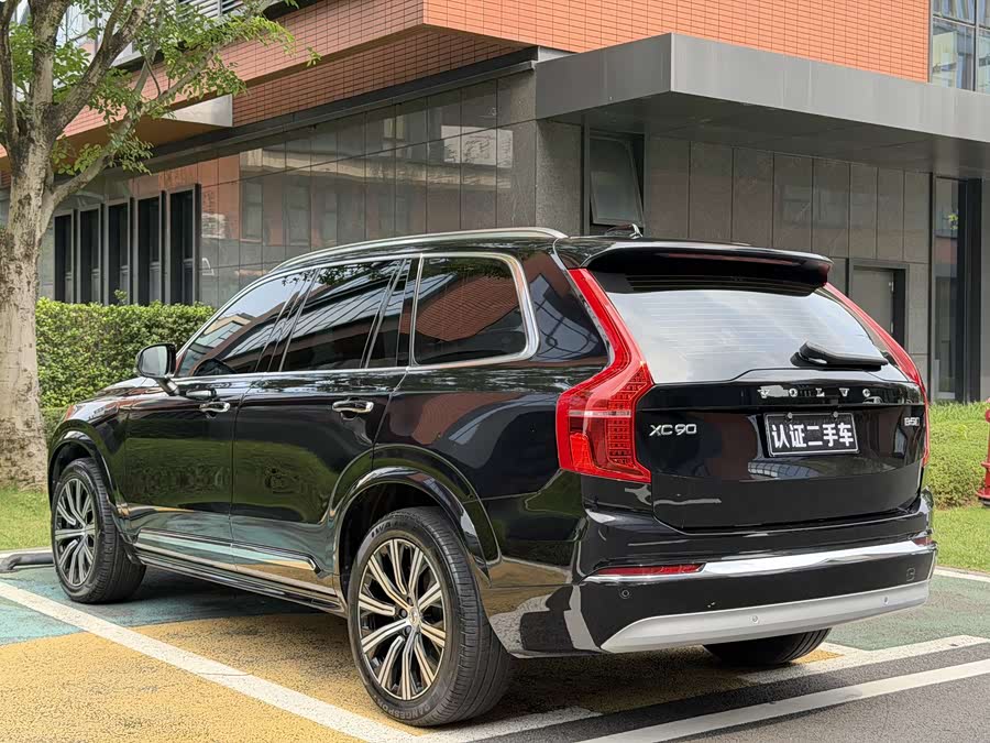 Volvo XC90 2022 — фото 10