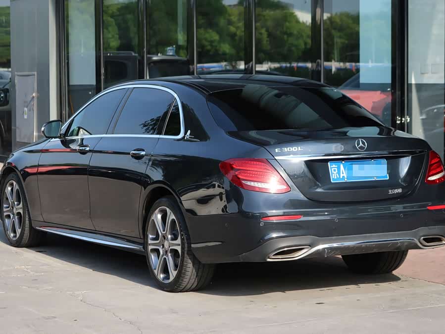 Mercedes-Benz E-Class 2016