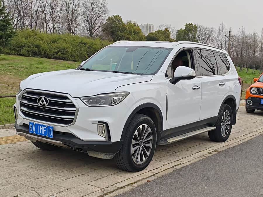 Maxus D90 2017