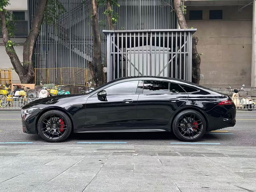 Mercedes-Benz AMG GT 2025