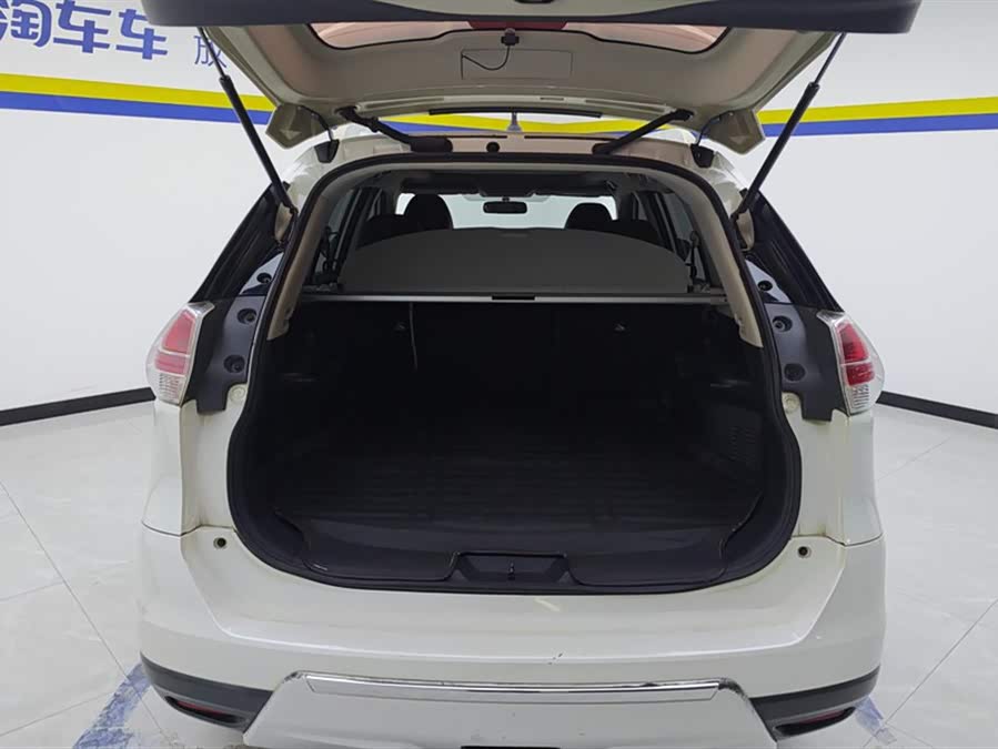Nissan X-Trail 2014