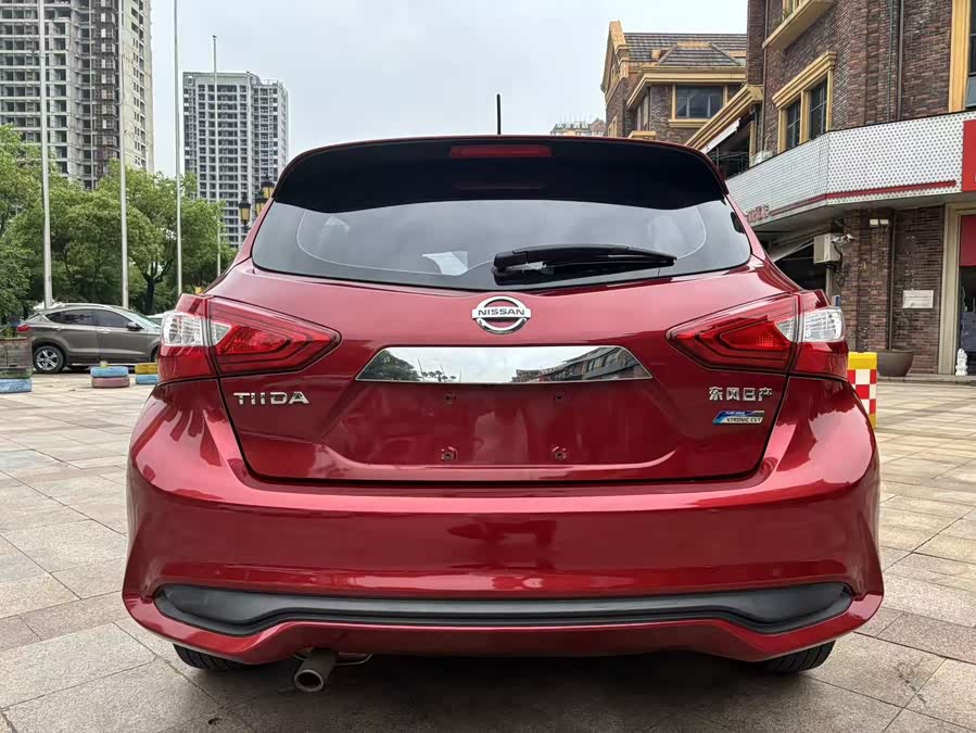 Nissan Tiida 2016