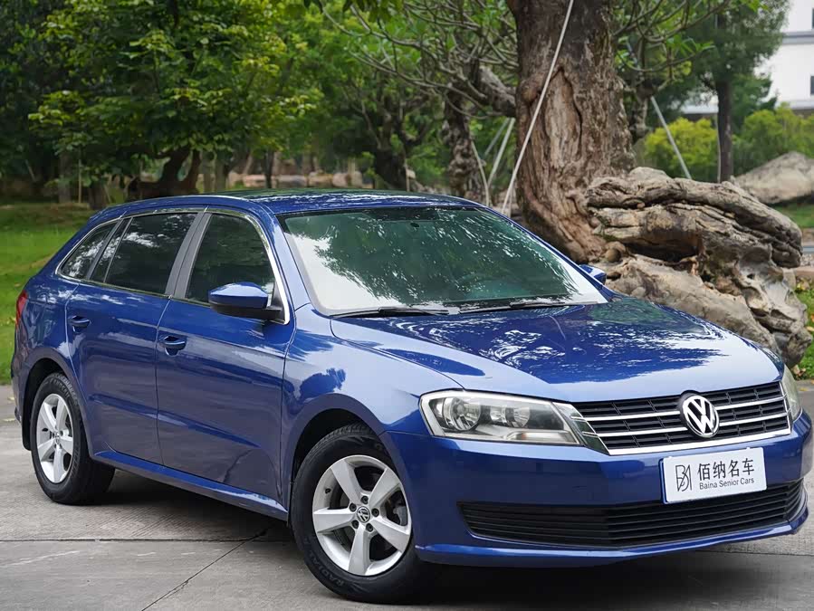 Volkswagen Gran Lavida 2013