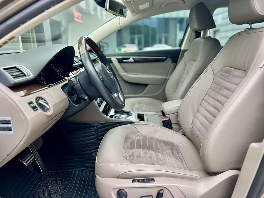 Volkswagen Magotan 2015