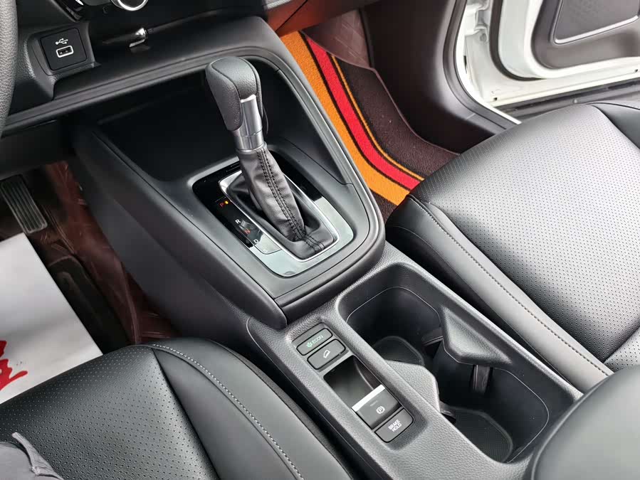 Honda Vezel 2023 — фото 13