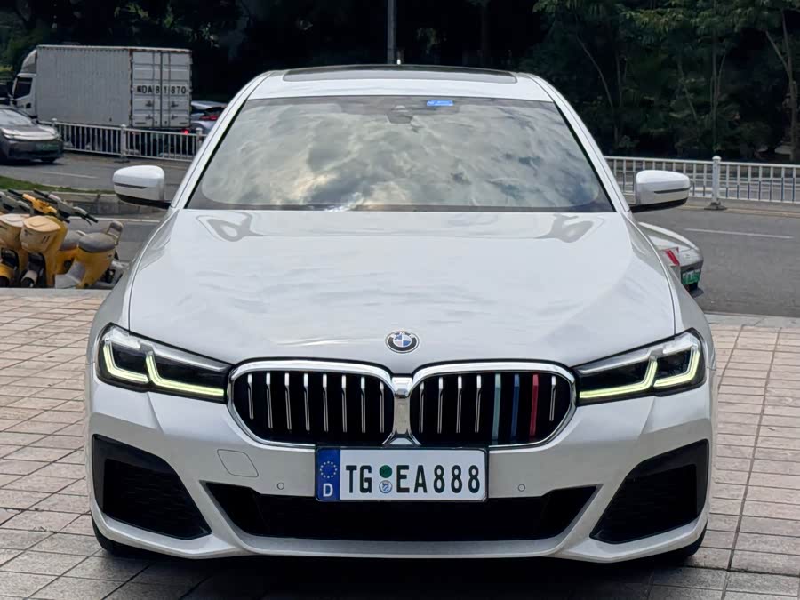 BMW 5 Series 2022
