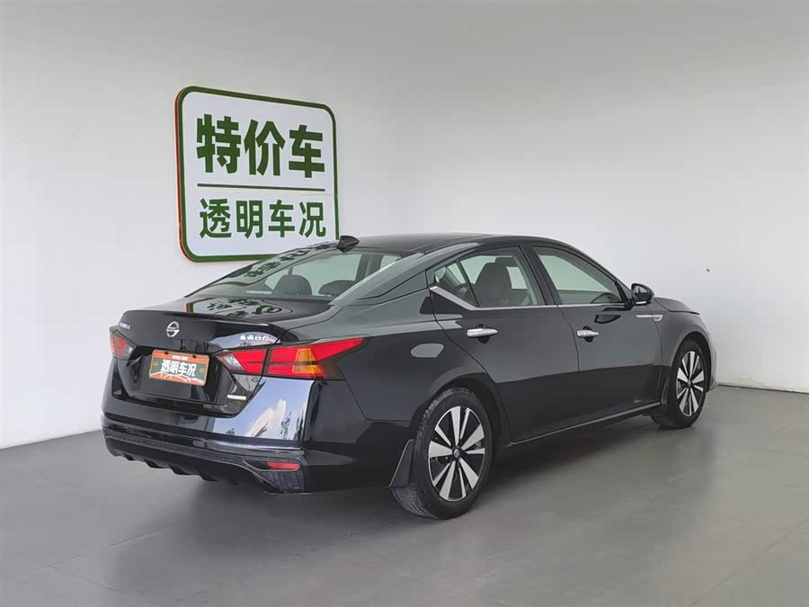 Nissan Teana 2021