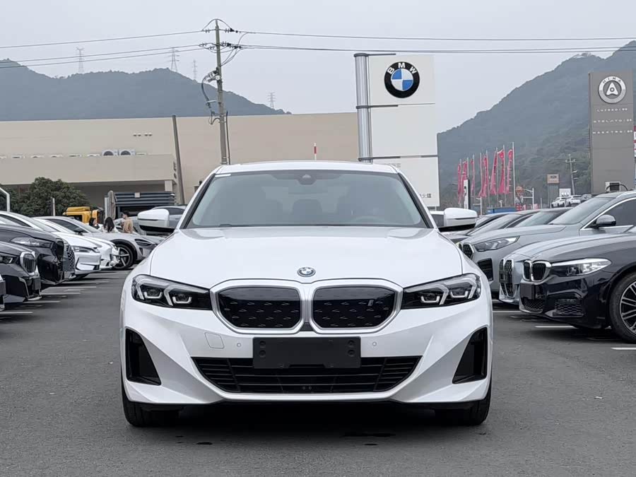 BMW i3 2022