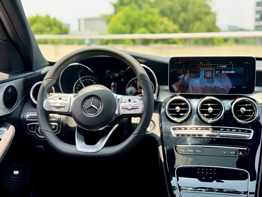 Mercedes-Benz C-Class 2019 — фото 11