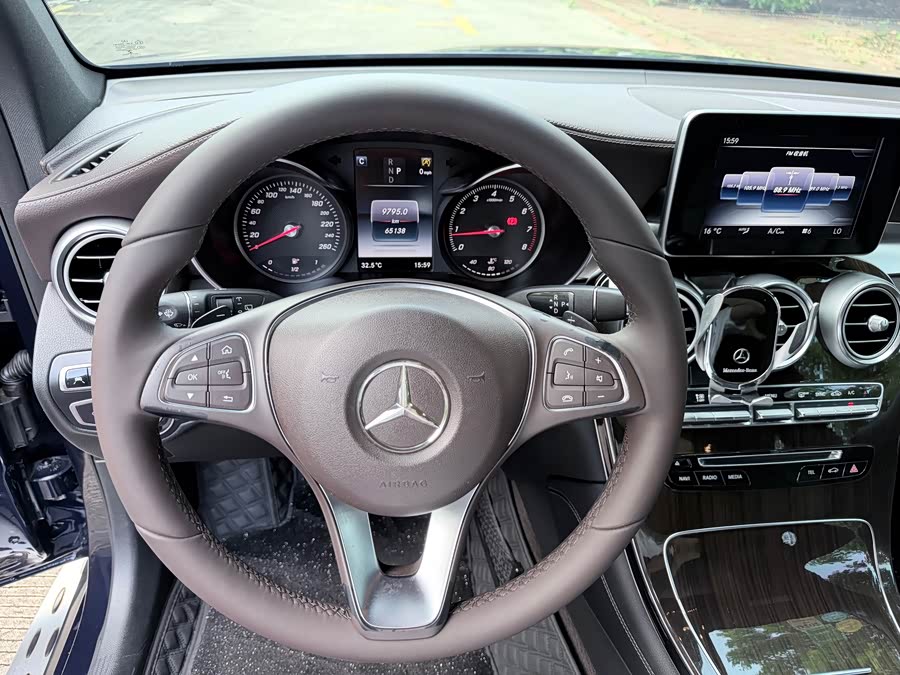 Mercedes-Benz GLC 2016 — фото 10