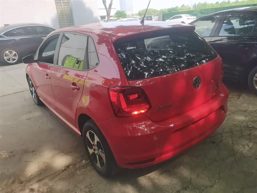 Volkswagen Polo 2016