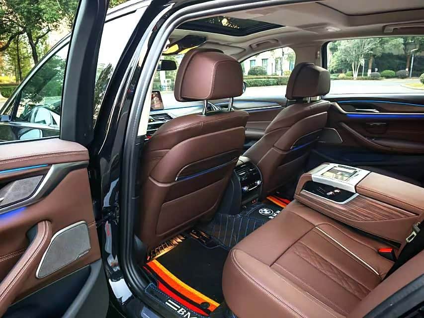 BMW 5 Series 2021