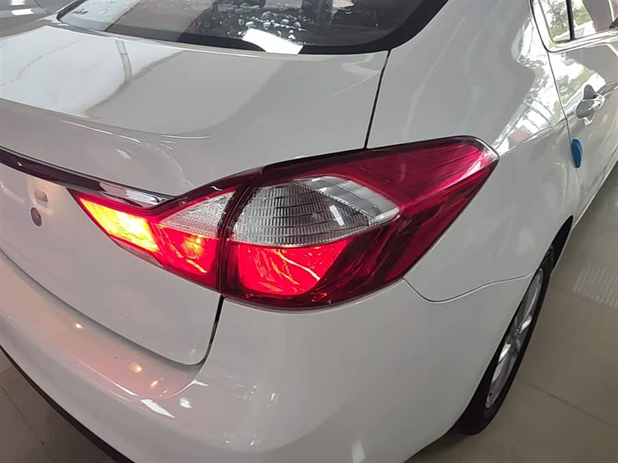 Kia K3 2016 — фото 8