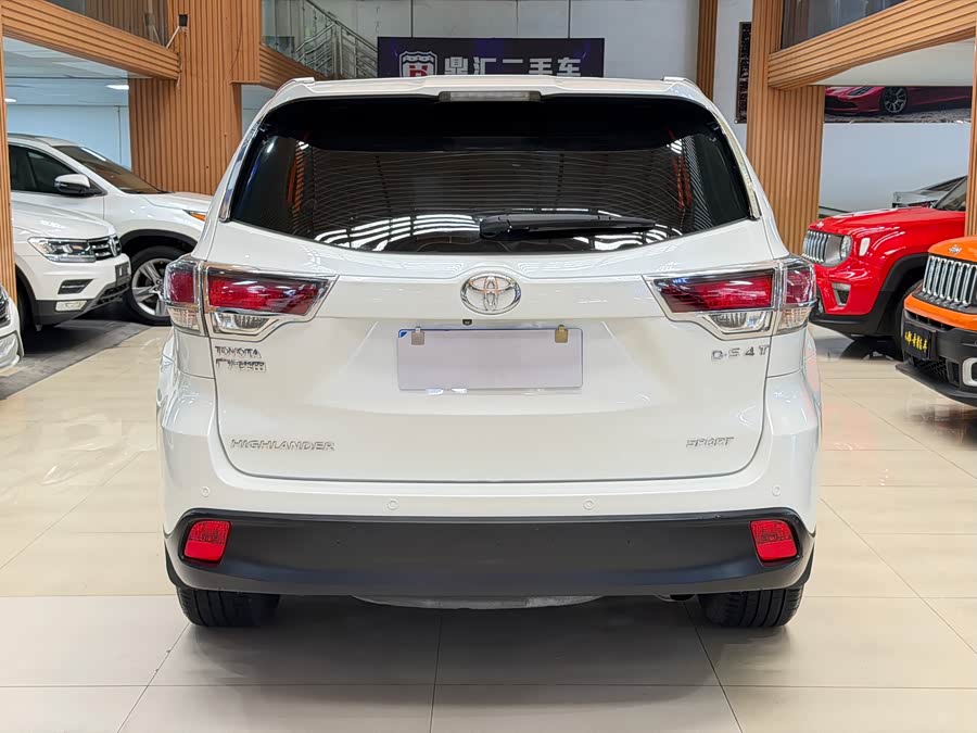Toyota Highlander 2015 — фото 17