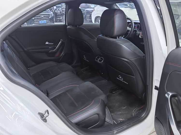 Mercedes-Benz A-Class 2023 — фото 8