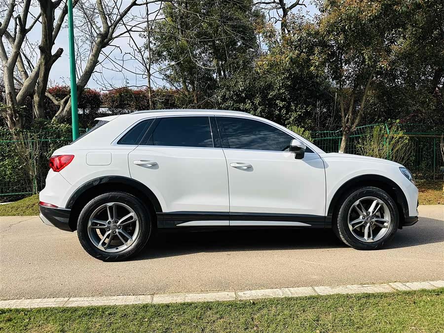 Audi Q3 2021