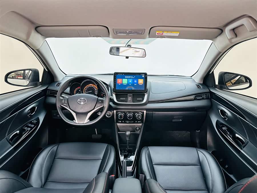 Toyota Yaris L 2022 — фото 15