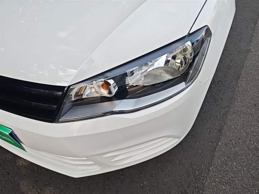 Volkswagen Jetta 2015 — фото 24