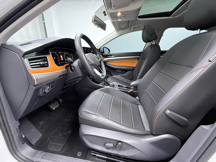 Volkswagen Bora 2023