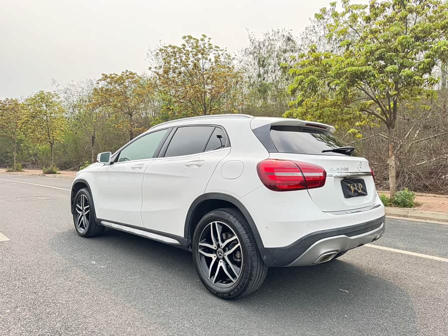 Mercedes-Benz GLA 2017 — фото 13