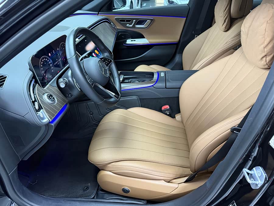 Mercedes-Benz E-Class 2024