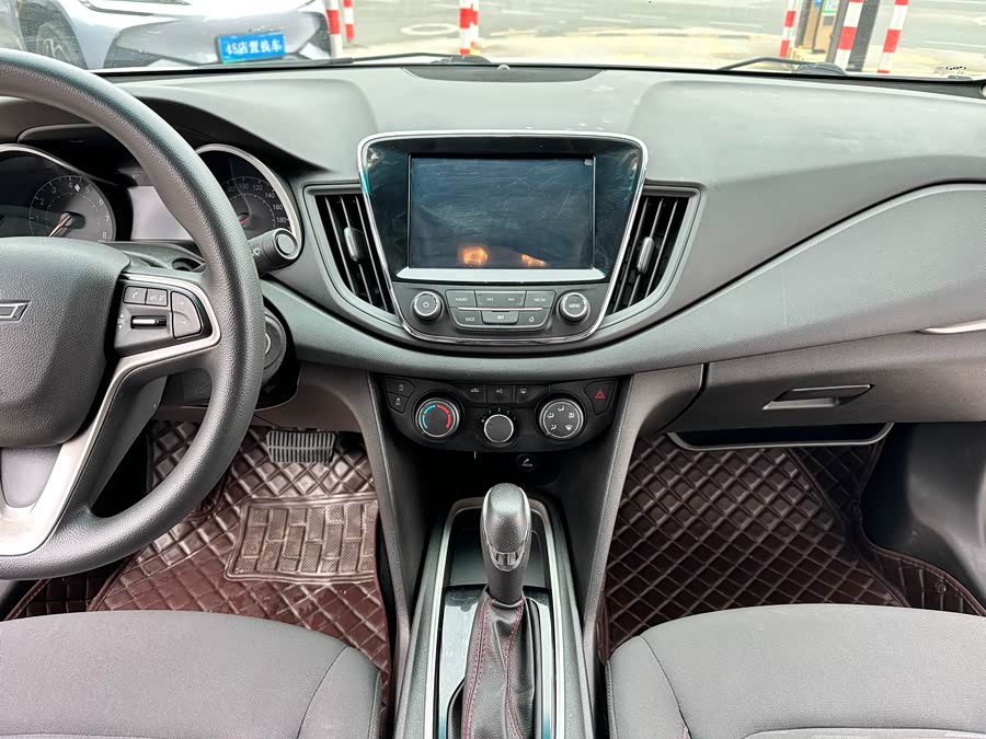 Chevrolet Cruze 2019 — фото 15