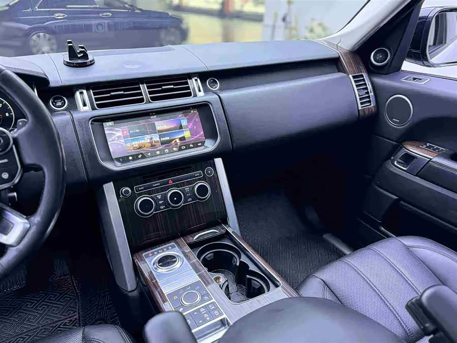 Land Rover Range Rover 2017 — фото 12