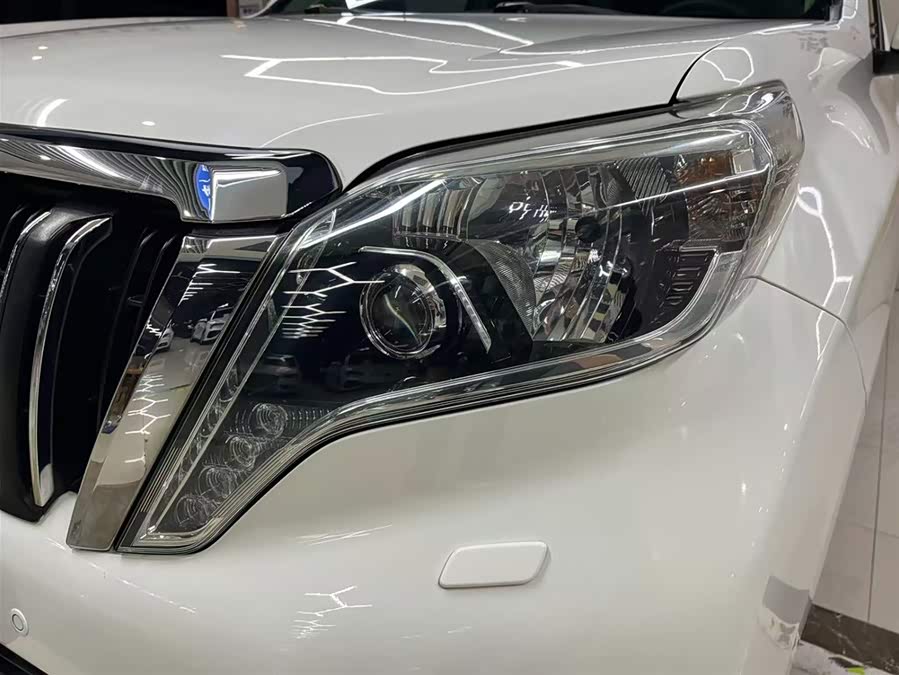 Toyota Prado 2014 — фото 12