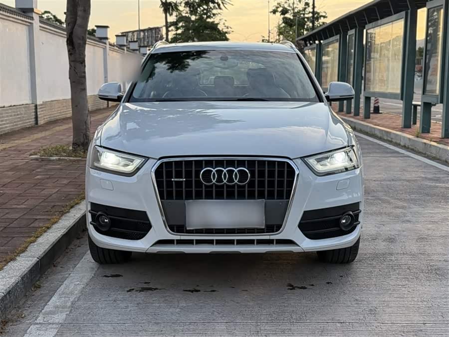 Audi Q3 2015 — фото 22