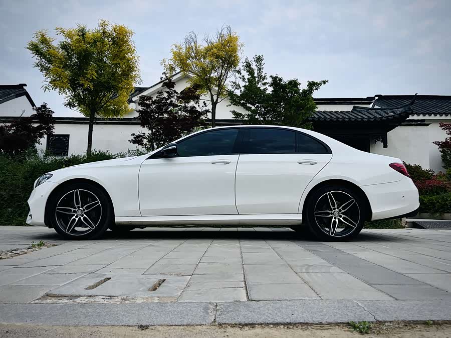 Mercedes-Benz E-Class 2017