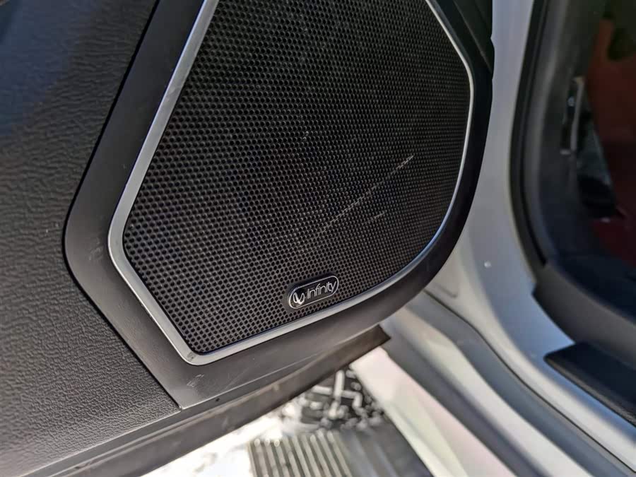 Haval H9 2017 — фото 17