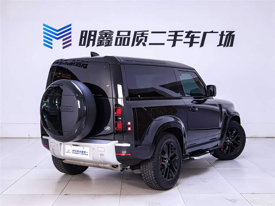 Land Rover Defender 2022
