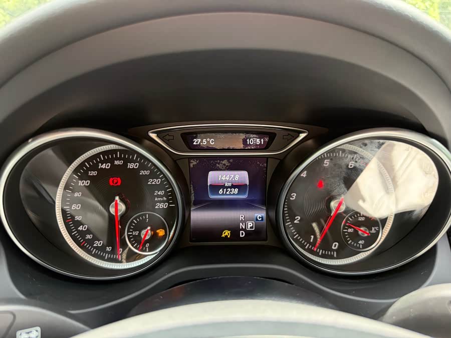 Mercedes-Benz GLA 2018 — фото 15